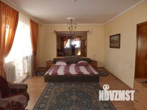 Дом 420м², 3-этажный, посуточно,