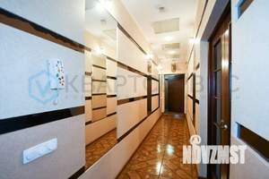 Коттедж 300м², 2-этажный, участок 6 сот.