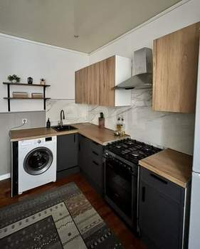 Дом 93м², 2-этажный, участок 4 сот.