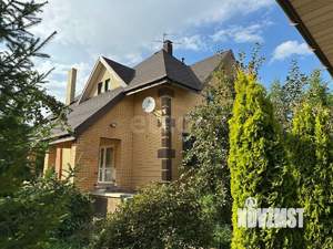 Дом 313м², 3-этажный, участок 10 сот.