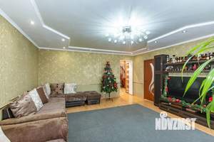 Дом 377м², 3-этажный, участок 6 сот.