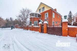 Дом 342м², 4-этажный, участок 7 сот.