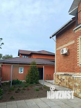 Коттедж 210м², 3-этажный, участок 9 сот.