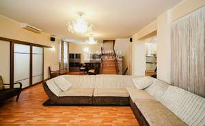 Дом 1410м², 3-этажный, участок 28 сот.