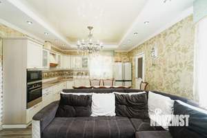 Дом 143м², 3-этажный, участок 4 сот.