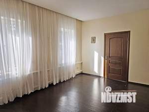 Коттедж 145м², 2-этажный, участок 9 сот.