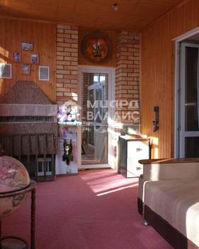 Дом 304м², 2-этажный, участок 8 сот.