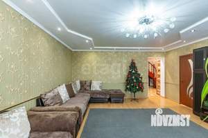 Дом 377м², 3-этажный, участок 6 сот.