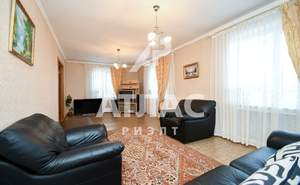 Дом 176м², 2-этажный, участок 4 сот.