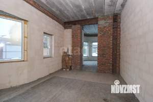 Дом 435м², 3-этажный, участок 8 сот.