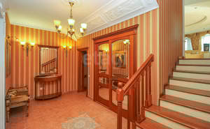 Дом 640м², 3-этажный, участок 30 сот.