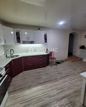 Дом 142м², 2-этажный, участок 3 сот.