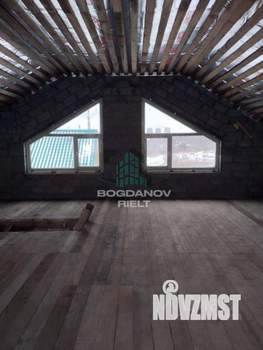 Дом 134м², 2-этажный, участок 6 сот.