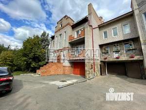 Таунхаус 433м², 3-этажный, участок 11 сот.