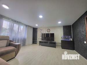 Дом 83м², 2-этажный, участок 8 сот.