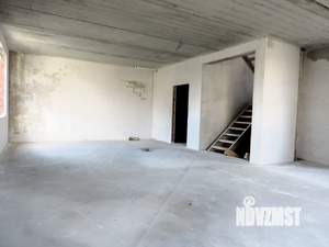 Коттедж 196м², 2-этажный, участок 5 сот.