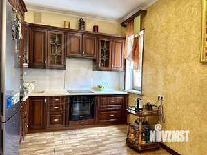 Коттедж 480м², 3-этажный, участок 13 сот.