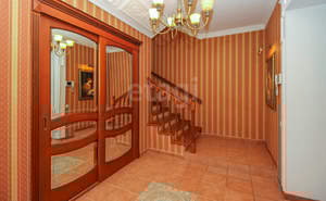 Дом 640м², 3-этажный, участок 30 сот.