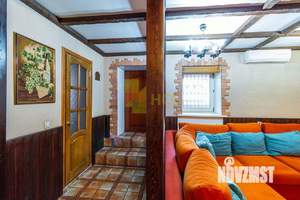 Таунхаус 413м², 3-этажный, участок 10 сот.