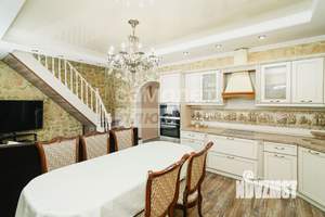 Дом 143м², 3-этажный, участок 4 сот.