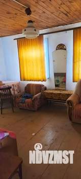 Дом 30м², 2-этажный, участок 6 сот.