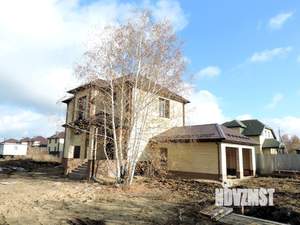 Коттедж 200м², 2-этажный, участок 5 сот.