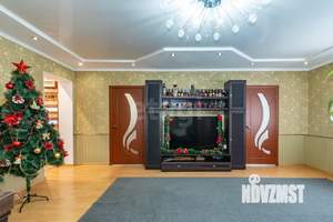 Дом 377м², 3-этажный, участок 6 сот.