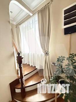 Дом 195м², 3-этажный, участок 6 сот.