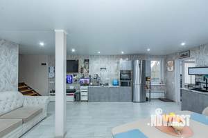 Дом 587м², 3-этажный, участок 5 сот.