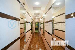 Коттедж 300м², 2-этажный, участок 6 сот.