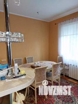 Дом 190м², 3-этажный, участок 10 сот.