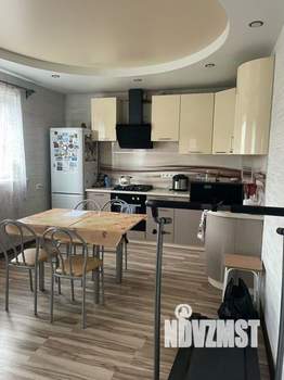 Коттедж 111м², 2-этажный, участок 3 сот.