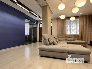 Коттедж 372м², 3-этажный, участок 7 сот.