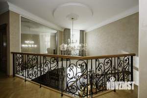 Таунхаус 458м², 3-этажный, участок 1 сот.