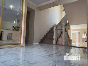 Коттедж 247м², 3-этажный, участок 9 сот.