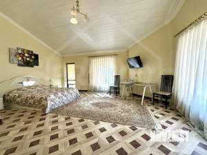 Коттедж 480м², 3-этажный, участок 13 сот.