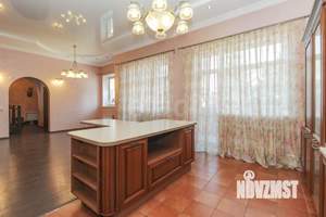 Дом 507м², 3-этажный, участок 9 сот.