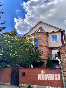 Дом 301м², 3-этажный, участок 2 сот.