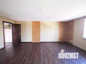 Коттедж 145м², 2-этажный, участок 9 сот.