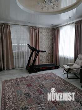 Коттедж 176м², 3-этажный, участок 5 сот.