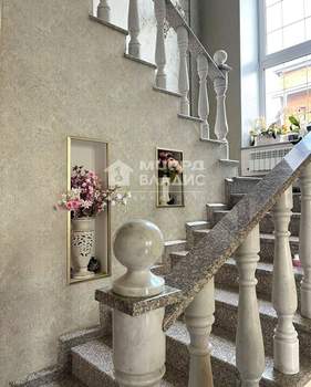 Дом 173м², 2-этажный, участок 6 сот.