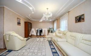 Дом 176м², 2-этажный, участок 4 сот.