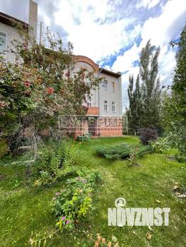 Таунхаус 433м², 3-этажный, участок 11 сот.