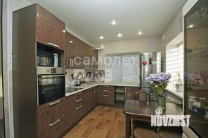 Дом 209м², 2-этажный, участок 7 сот.