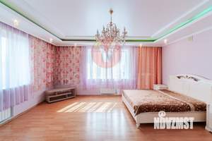 Коттедж 384м², 3-этажный, участок 7 сот.