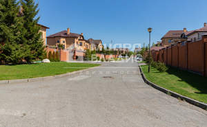 Дом 726м², 3-этажный, участок 17 сот.