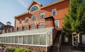 Дом 1410м², 3-этажный, участок 28 сот.