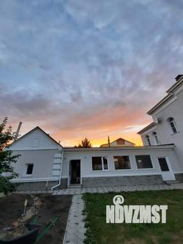 Коттедж 327м², 2-этажный, участок 13 сот.