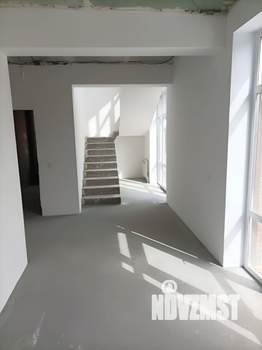 Коттедж 187м², 2-этажный, участок 5 сот.