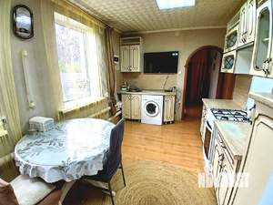 Дом 124м², 2-этажный, участок 6 сот.